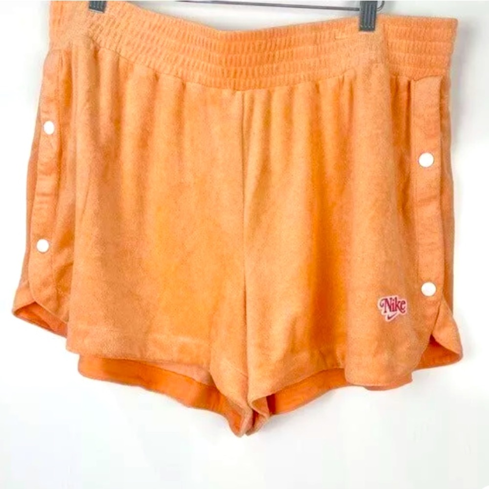 NIKE Retro Terry Cloth Shorts High Waist